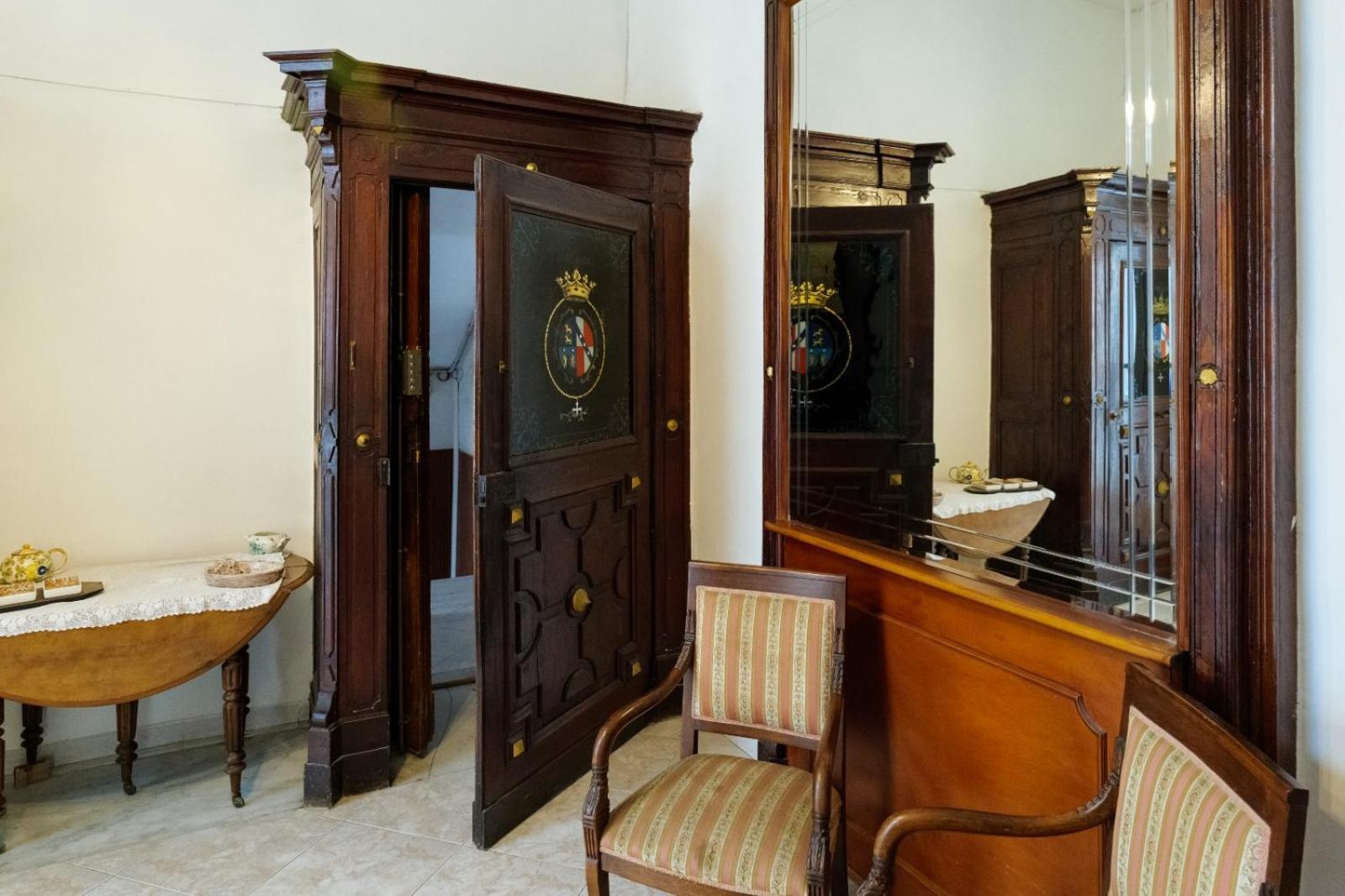 La Casa Di Nonna Teresa Bed & Breakfast Napoli Eksteriør bilde